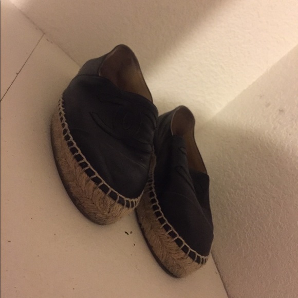 Chanel black leather espadrilles - Picture 1 of 4